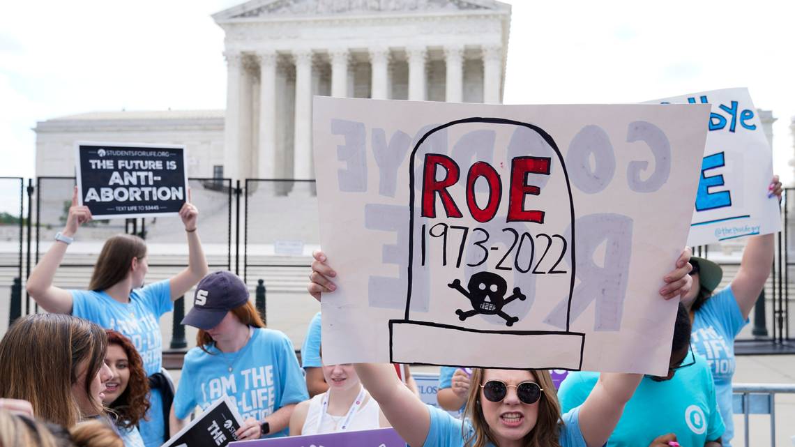 APTOPIX_Supreme_Court_Abortion_52900.jpeg
