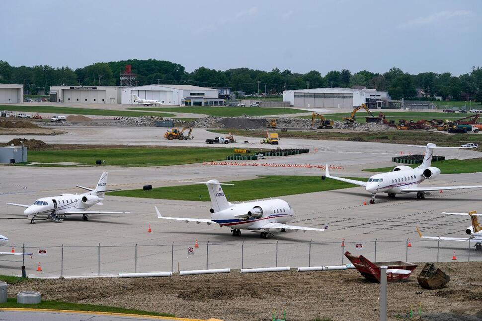 Airlines Aim to Shift Blame for Flight Problems to FAA